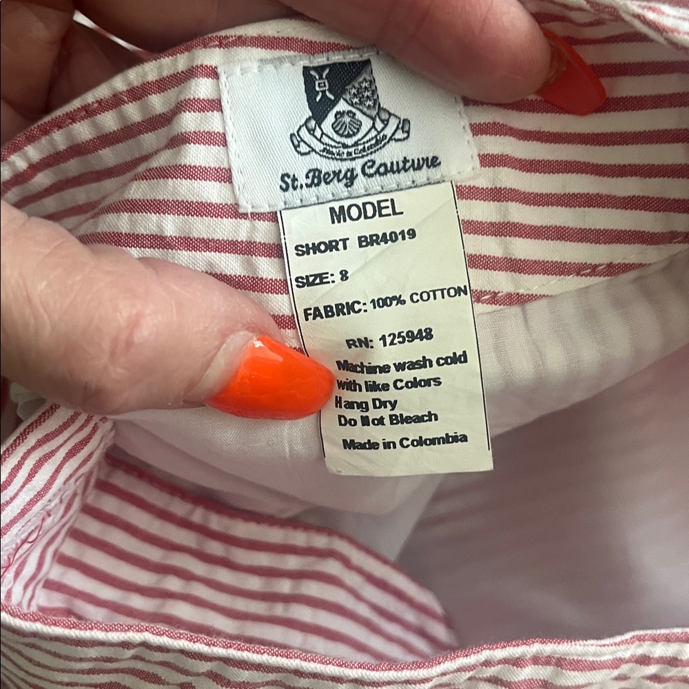 St. Berg Couture Seersucker Striped Red & White Women Georgia Bulldogs Shorts - Picture 4 of 4